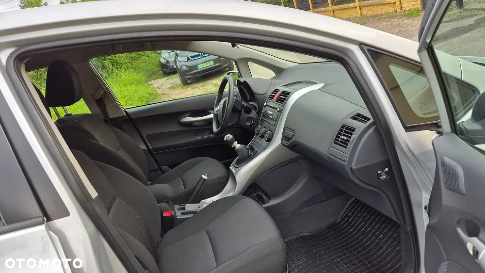 Toyota Auris 1.33 VVT-i Life - 5
