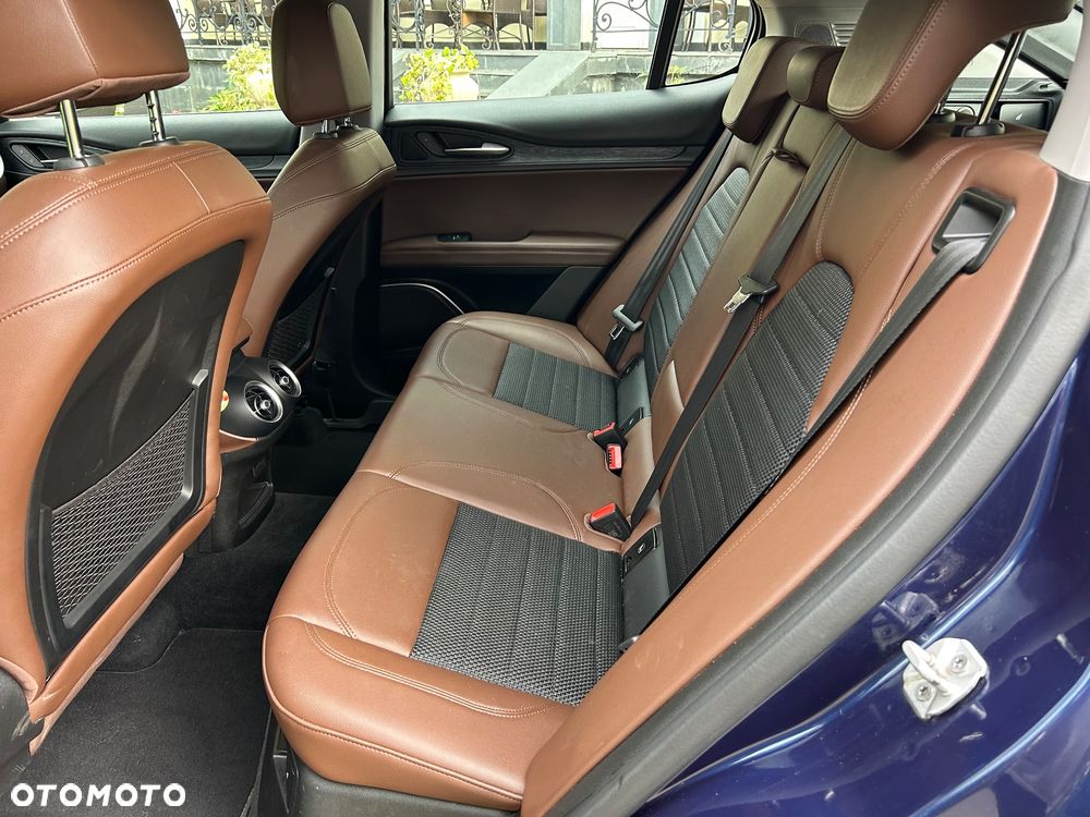 Alfa Romeo Stelvio 2.0 Turbo Business Q4 - 14