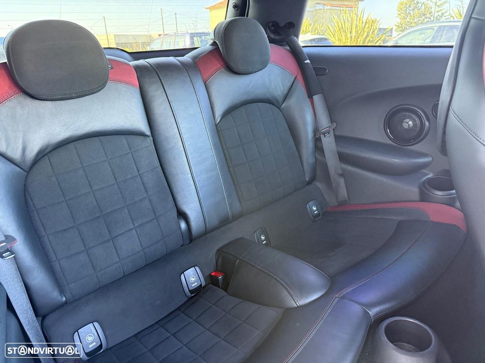 MINI 3 Portas John Cooper Works Aut. - 39