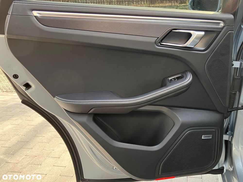 Porsche Macan - 28