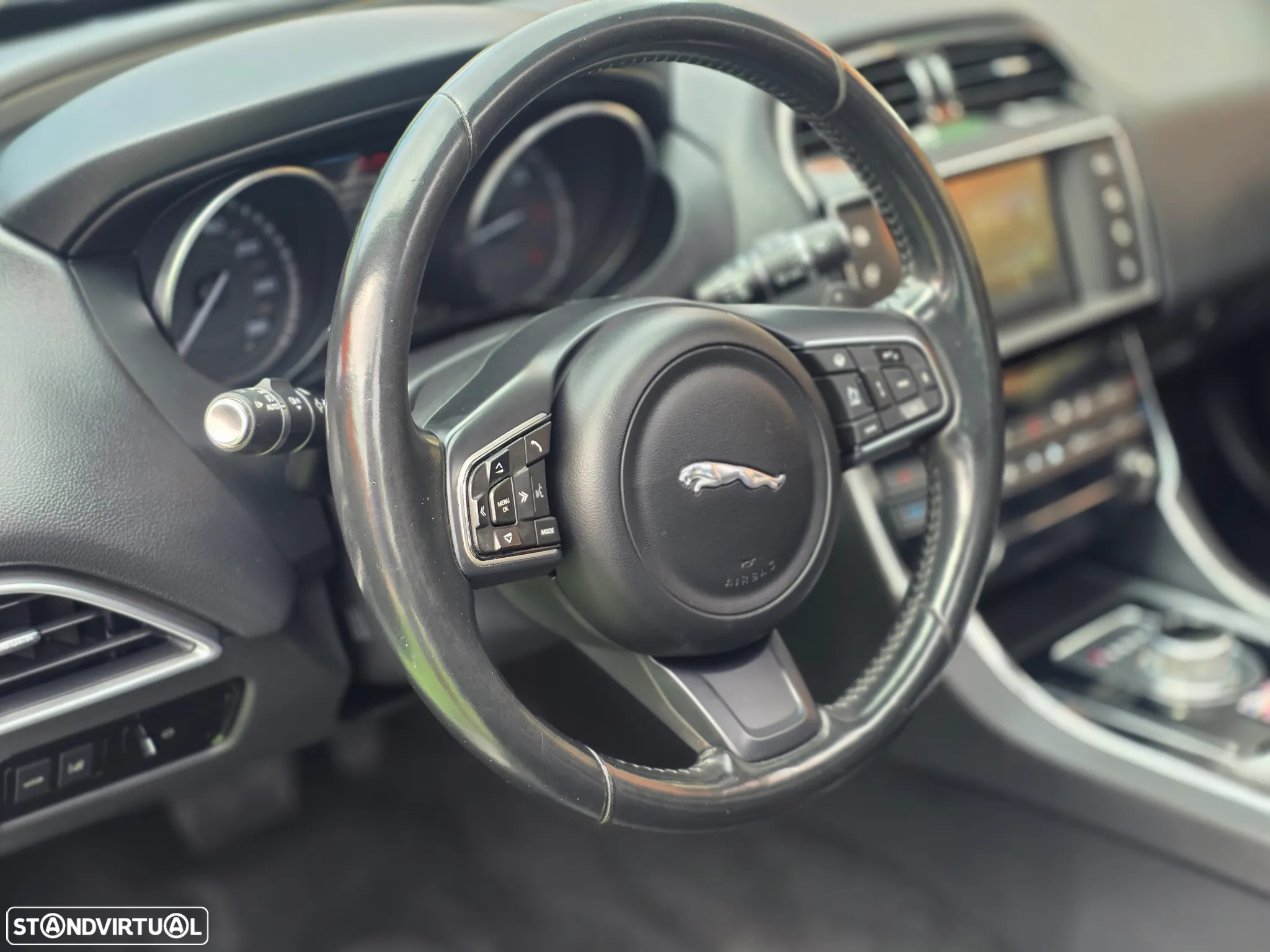 Jaguar XE 2.0 D Portfolio Aut. - 17
