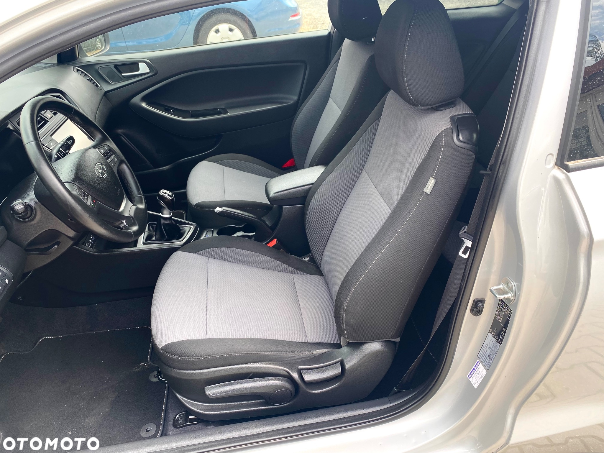 Hyundai i20 - 13