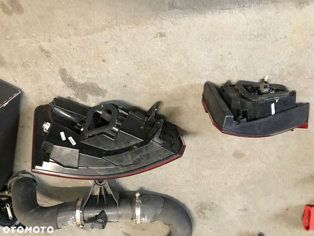 SUPERB III KOMBI LAMPY TYŁ STRONA PRAWA 3V0 - 3