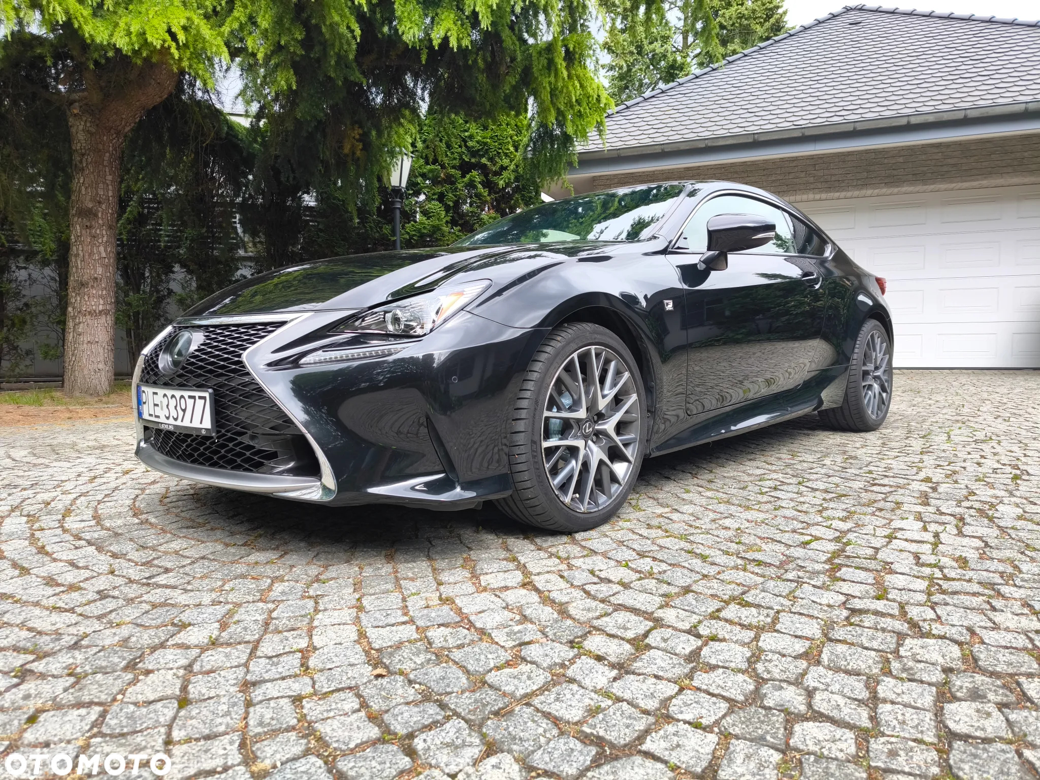 Lexus RC - 19