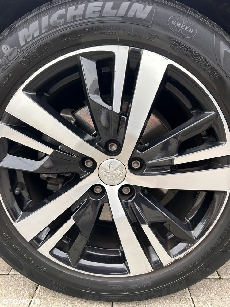 Peugeot 3008 1.2 PureTech Allure S&S EAT6 - 9