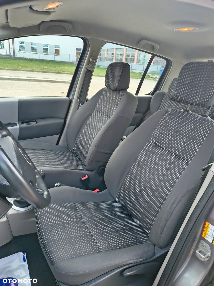 Renault Modus 1.6 16V Privilege - 11