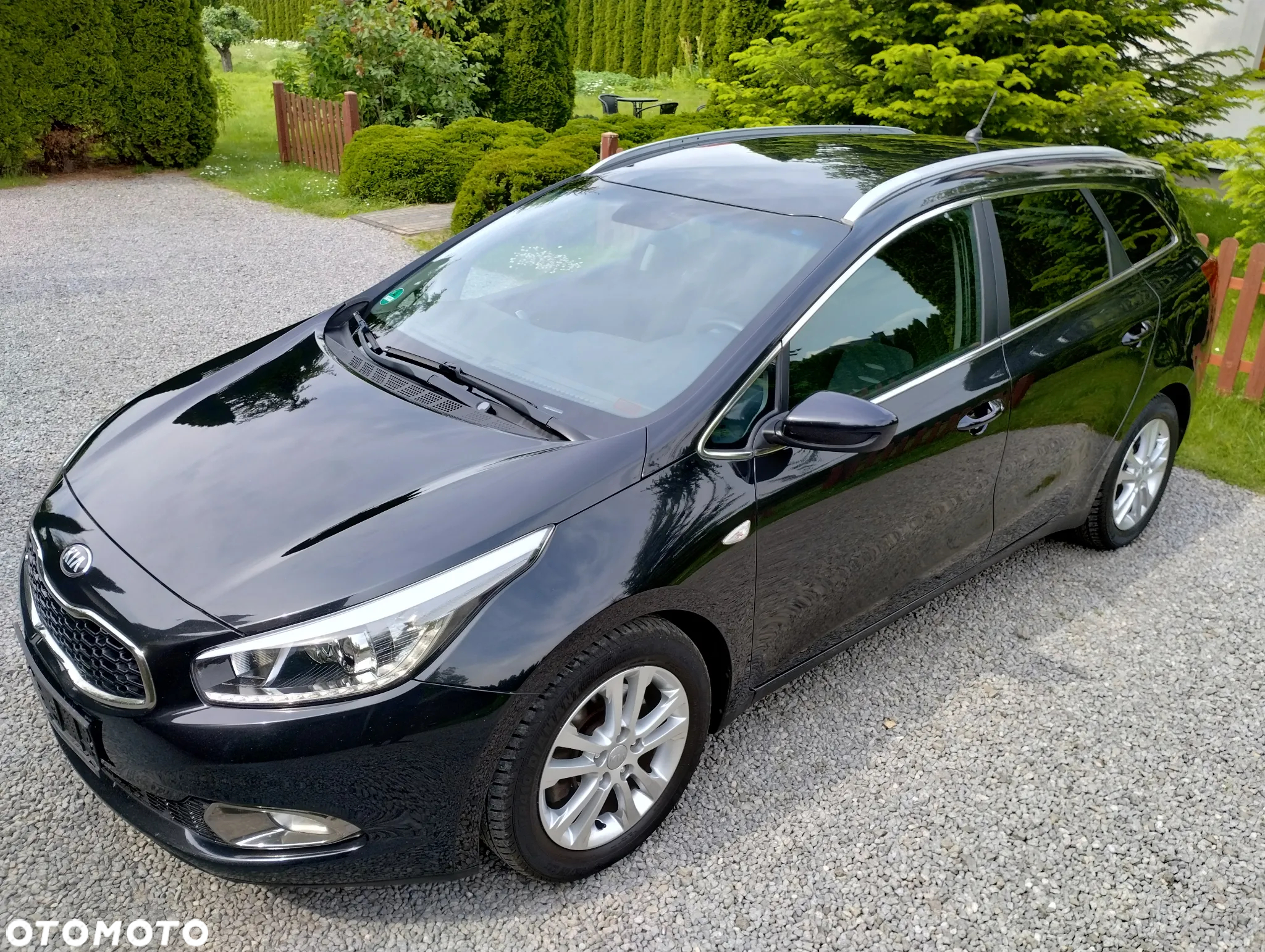Kia Ceed 1.6 CRDi 128 ISG SW Spirit - 6