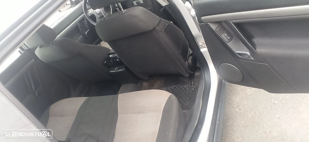 Opel Vectra Caravan 1.9 CDTi Executive - 7