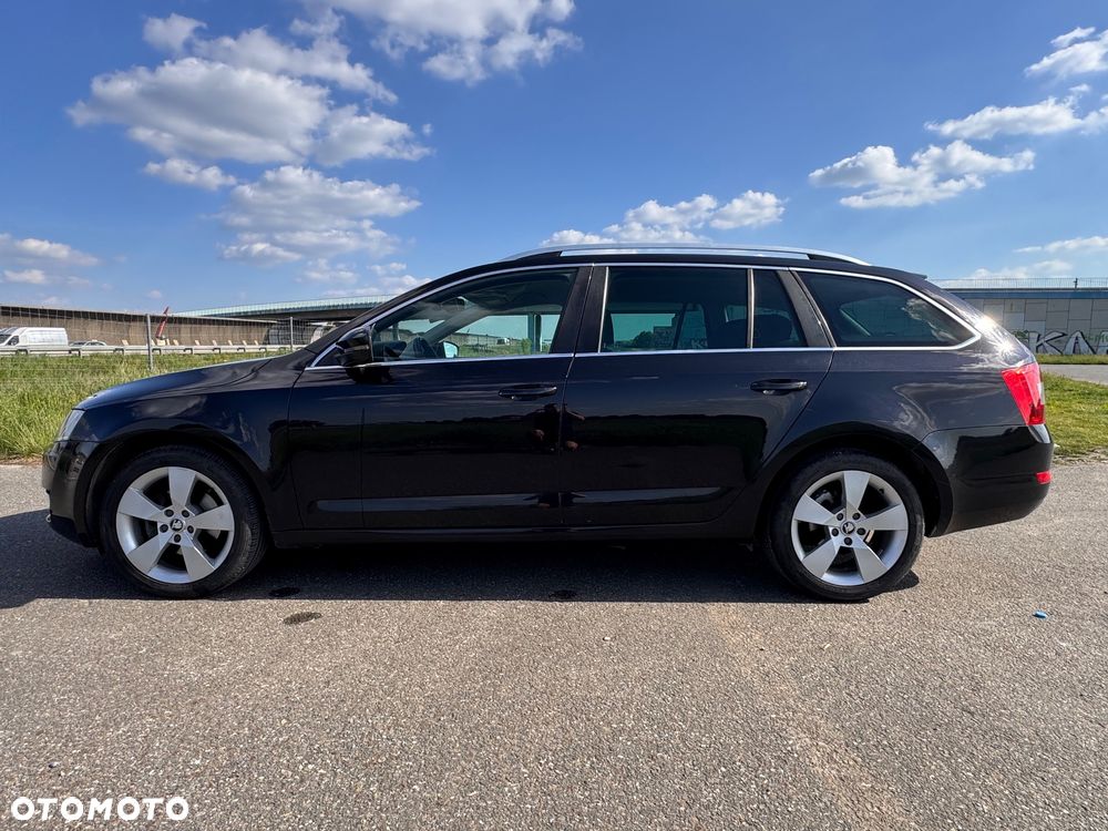 Skoda Octavia 2.0 TDI Style - 12