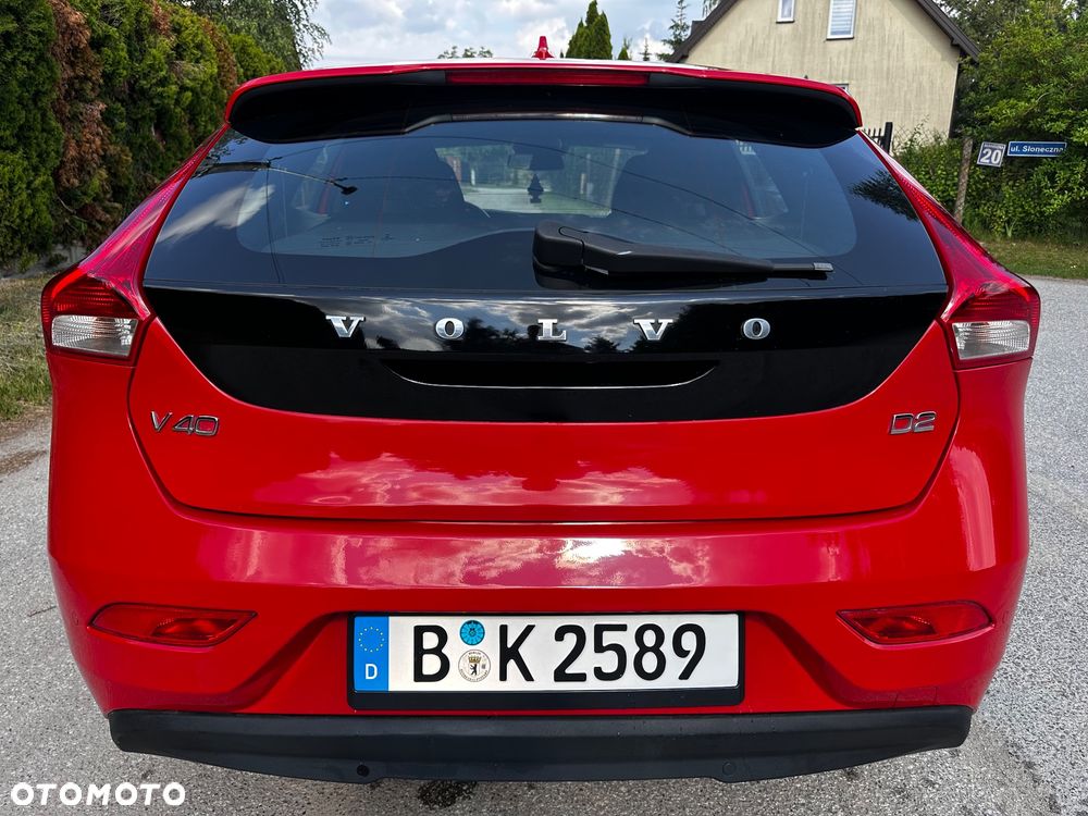 Volvo V40 D2 Momentum - 8