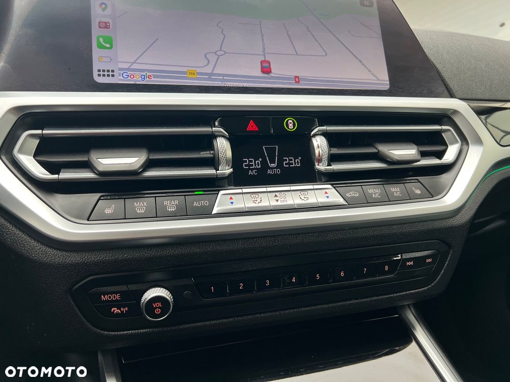 BMW Seria 3 320d Sport Line Shadow - 15