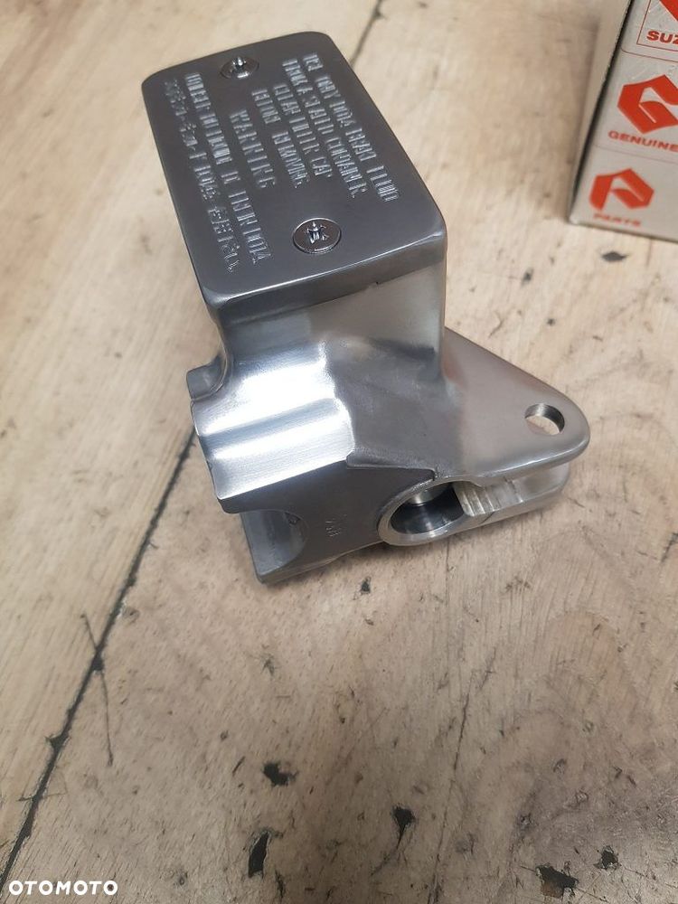 Pompa hamulca uchwyt Suzuki VS600 VS750 VS800 Intruder LS650 59600-24B50 - 7