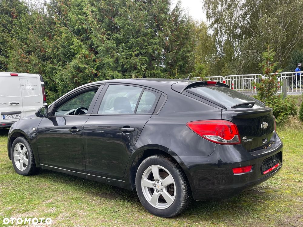 Chevrolet Cruze 1.8 LT - 5