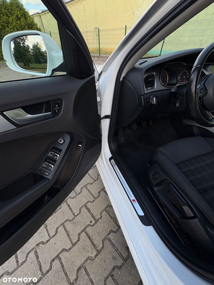 Audi A4 Avant - 32
