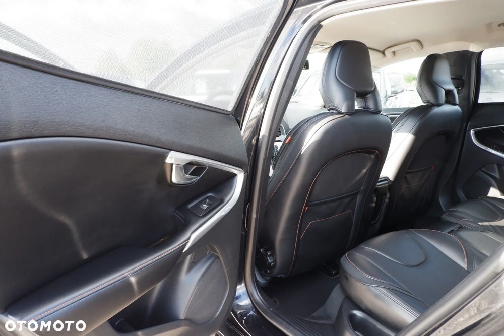 Volvo V40 D2 Powershift Ocean Race - 28
