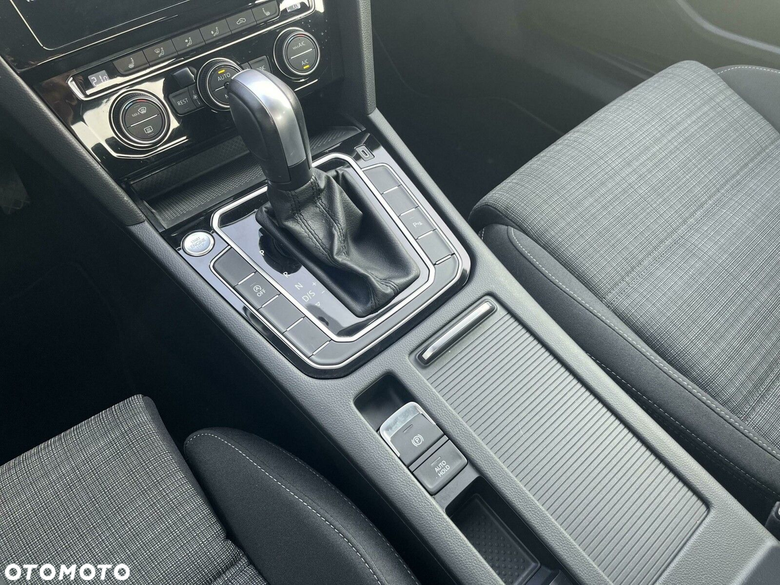 Volkswagen Passat 1.5 TSI EVO Business DSG - 20