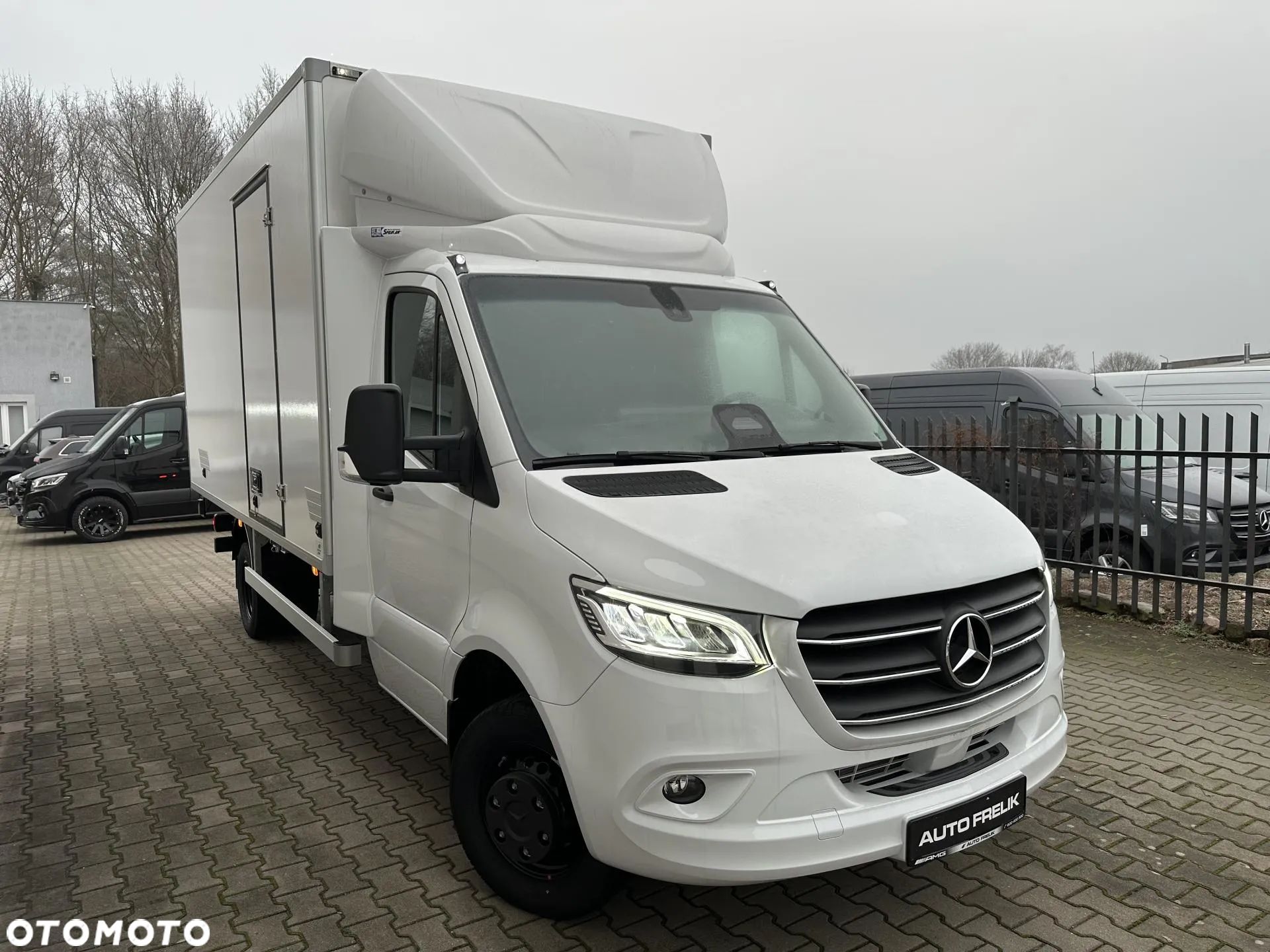Mercedes-Benz Sprinter - 1