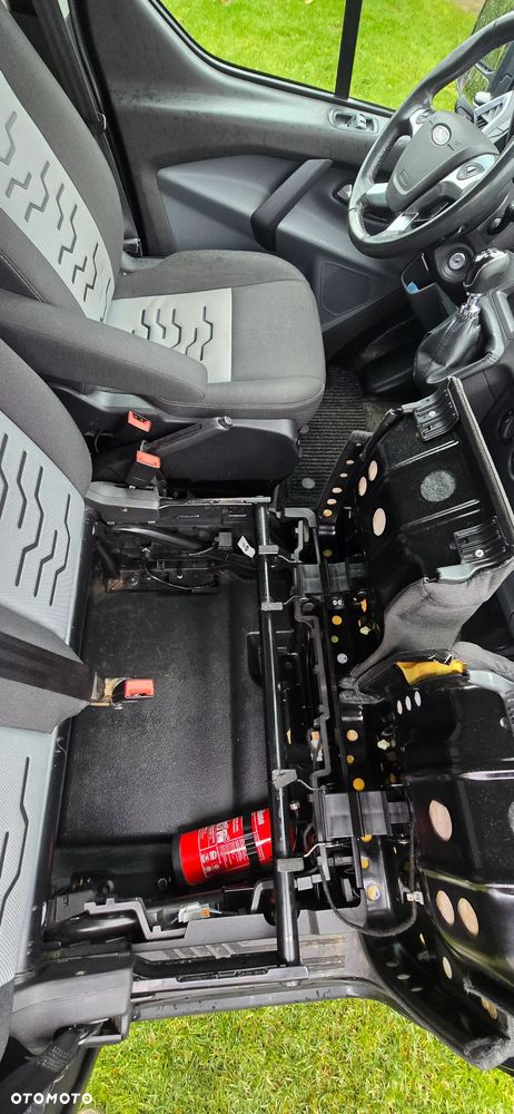 Ford Transit Custom - 13