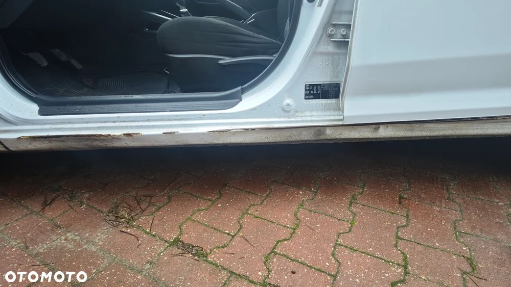 Kia Ceed 1.6 Crdi S Euro2012 - 9