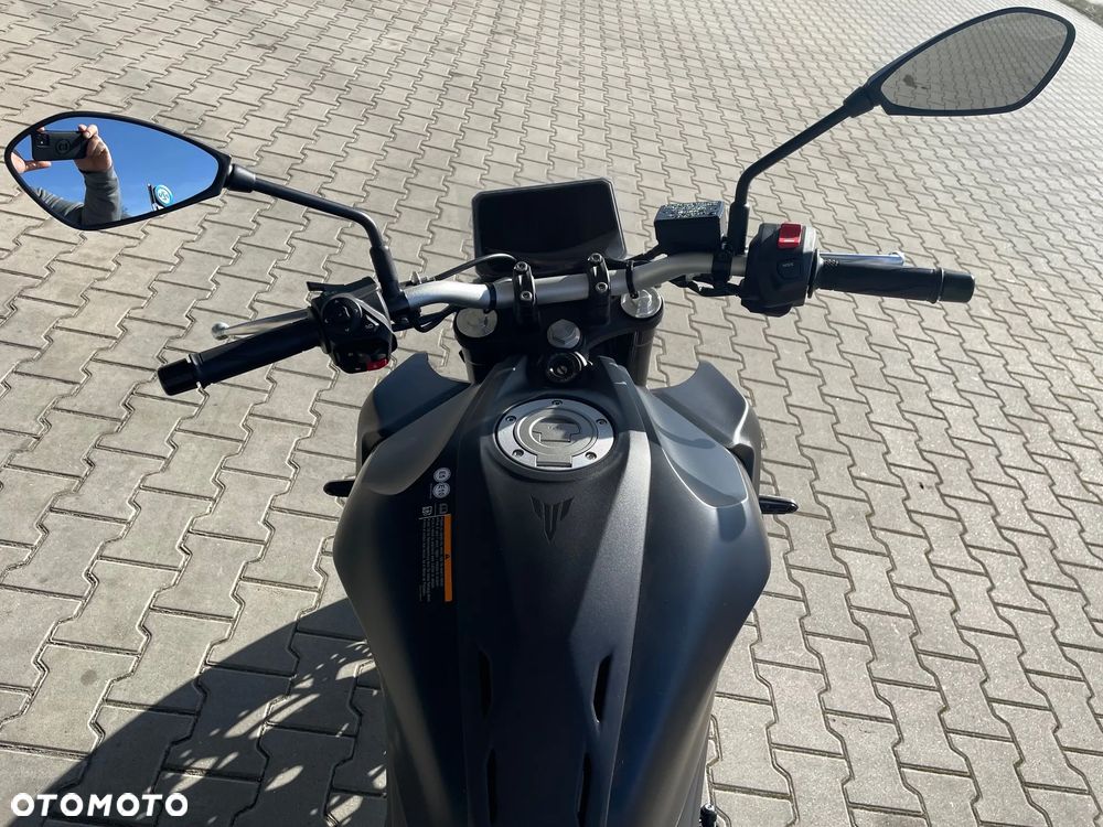 Yamaha MT - 5