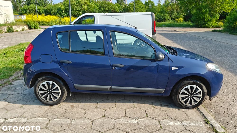 Dacia Sandero - 1