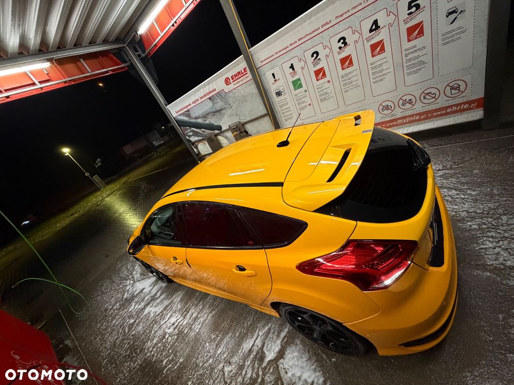 Ford Focus 2.0 EcoBoost ST - 4