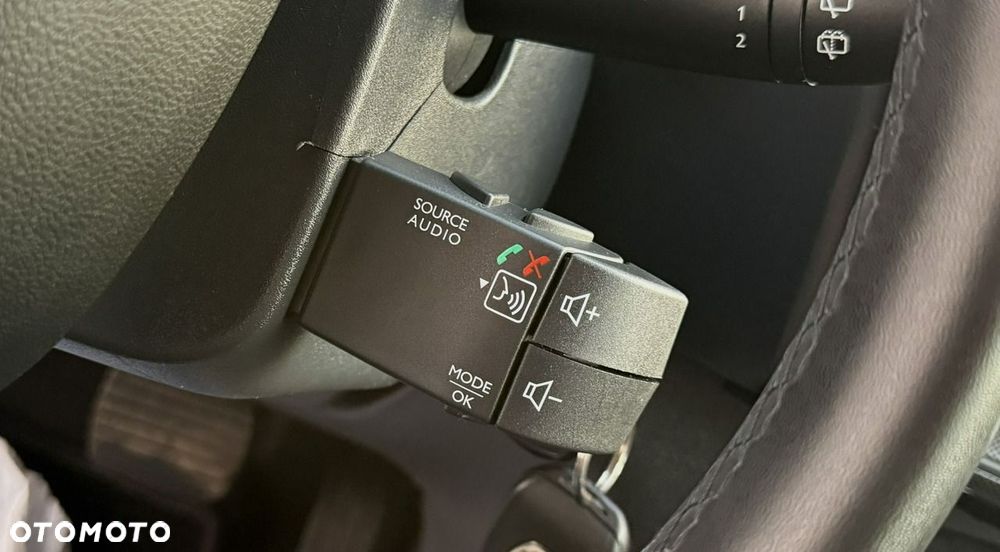 Dacia Sandero Stepway 0.9 TCe Laureate S&S Easy-R - 29