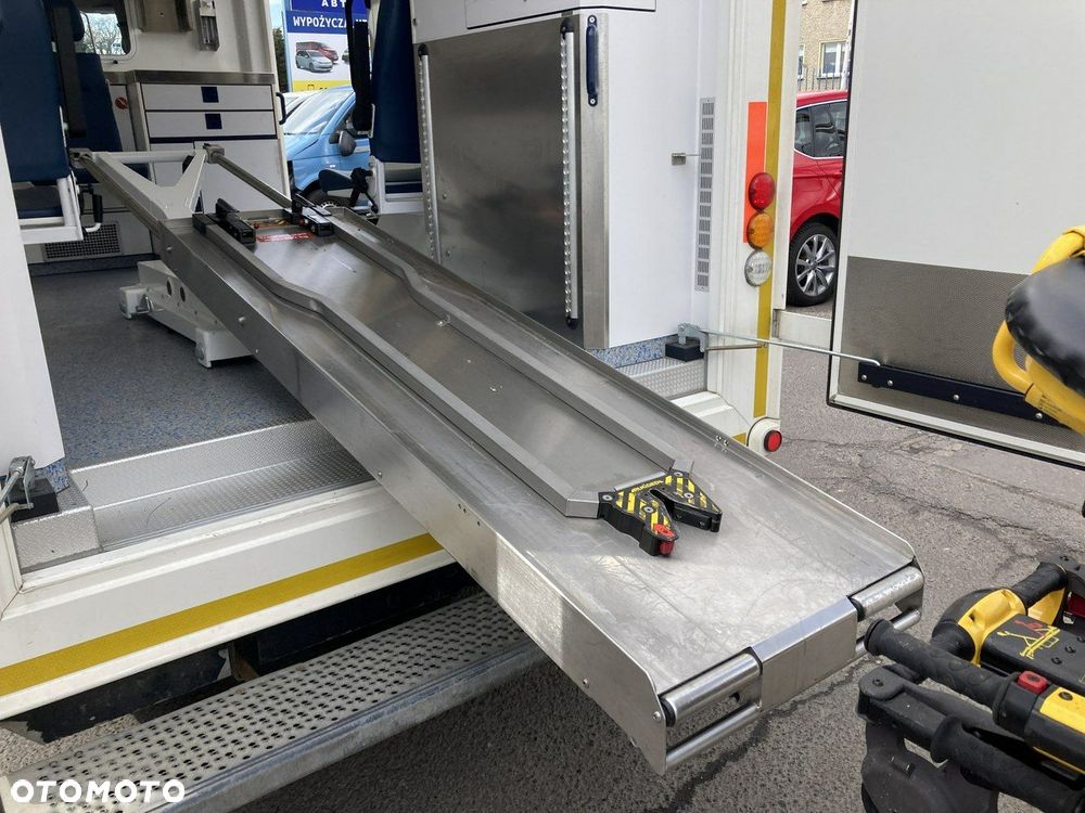 Mercedes-Benz Sprinter - 36