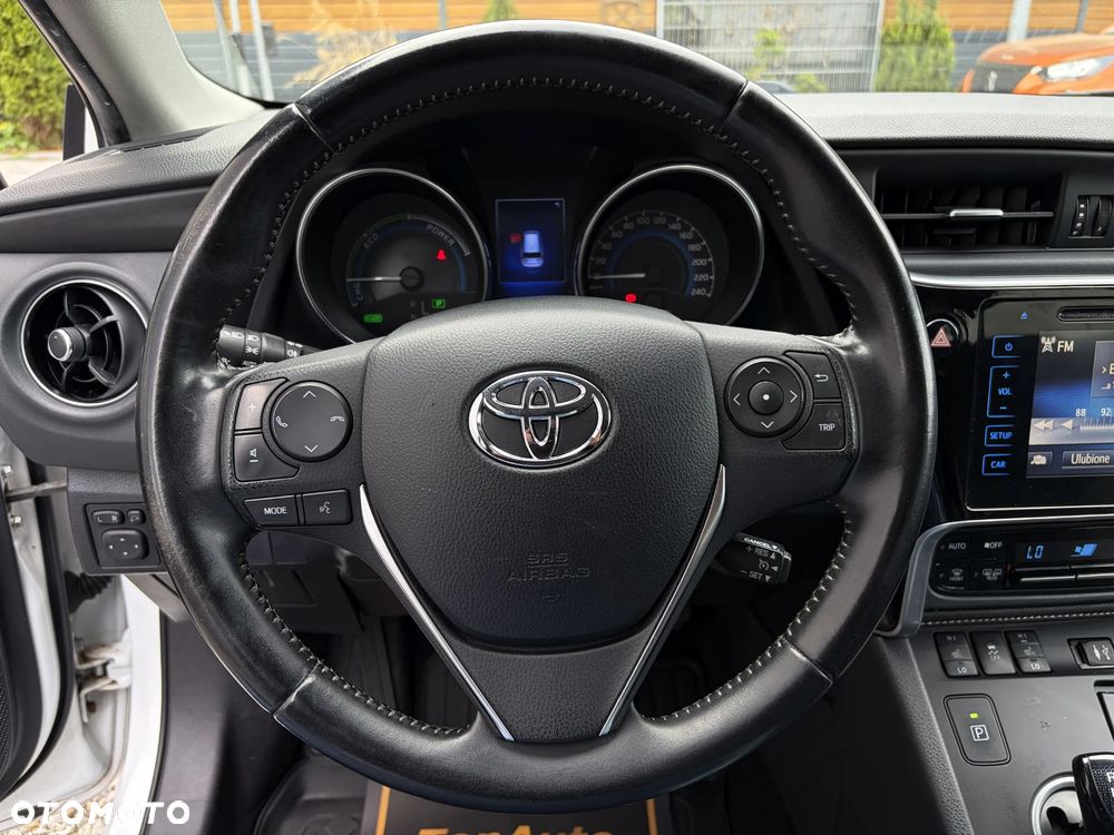 Toyota Auris 1.8 HSD Prestige - 23