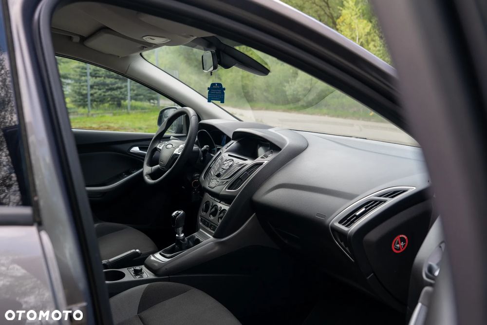 Ford Focus 1.6 EcoBoost Start-Stopp-System Trend - 13