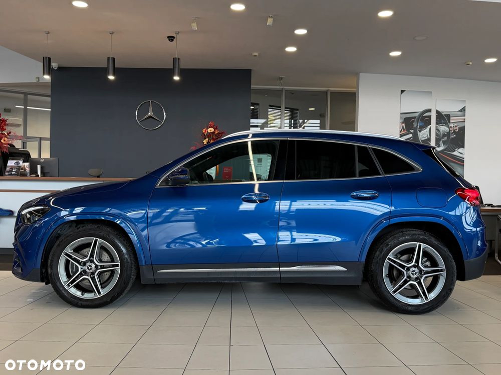 Mercedes-Benz GLA 200 AMG Line - 2