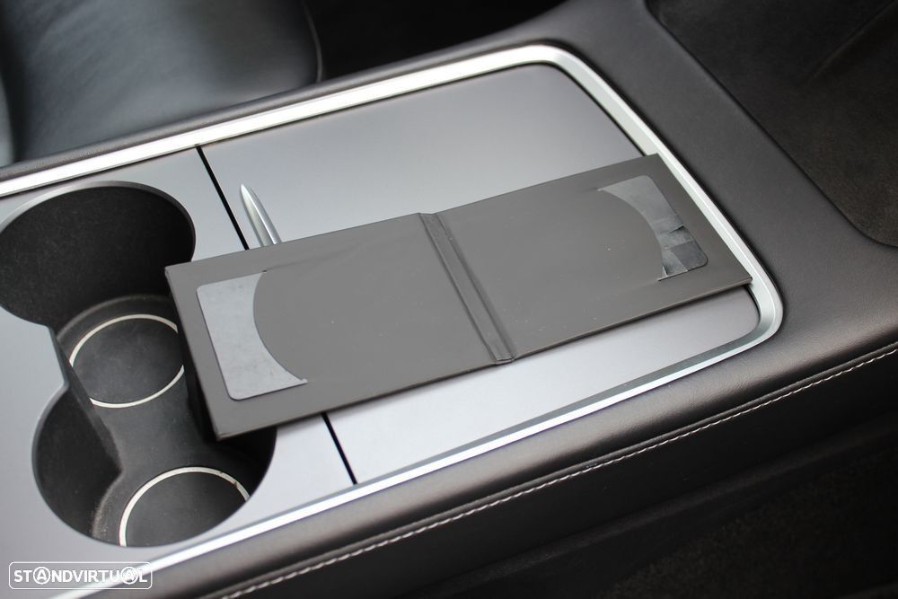 Tesla Model 3 Performance Dual Motor AWD - 26