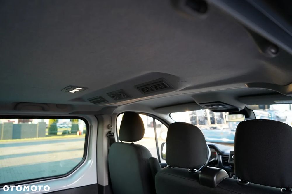 Renault TRAFIC III / BUS / 9 MIEJSC / PIERWSZY WŁAŚCICIEL / POLSKI SALON / 2022 ROK / - 36
