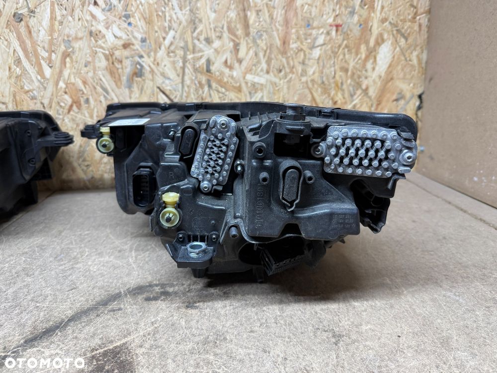 SKODA OCTAVIA IV LEWA PRAWA LAMPA PRZÓD 5E4941036 5E4941035 LIFT FULL LED - 7