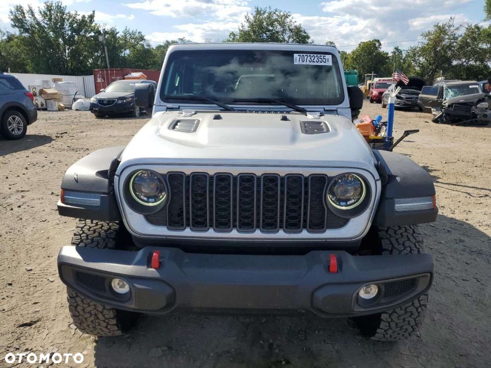 Jeep Wrangler - 6