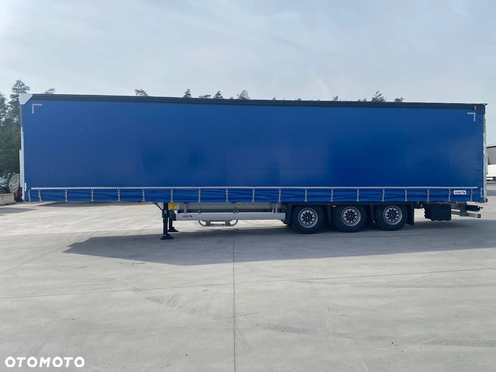 Schmitz Cargobull odbiór w Polsce, nowa firanka plandeka Varios 2025 - 13