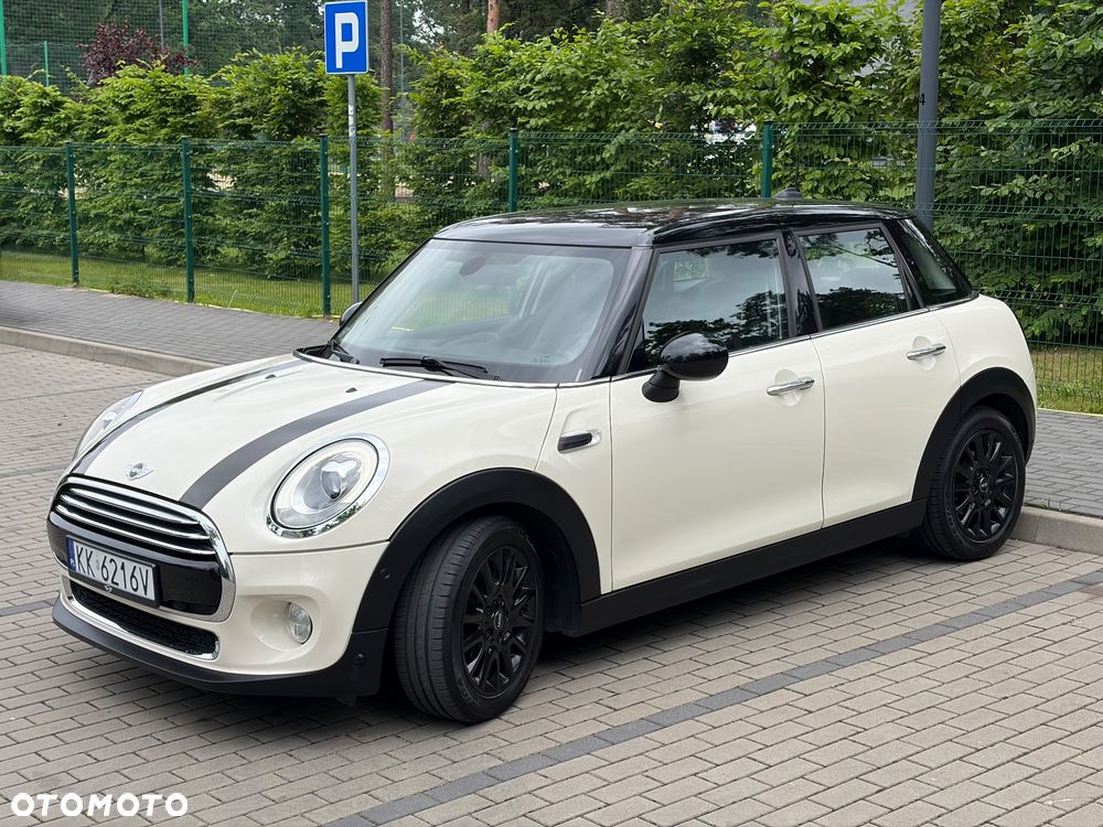 MINI Cooper Standard - 2