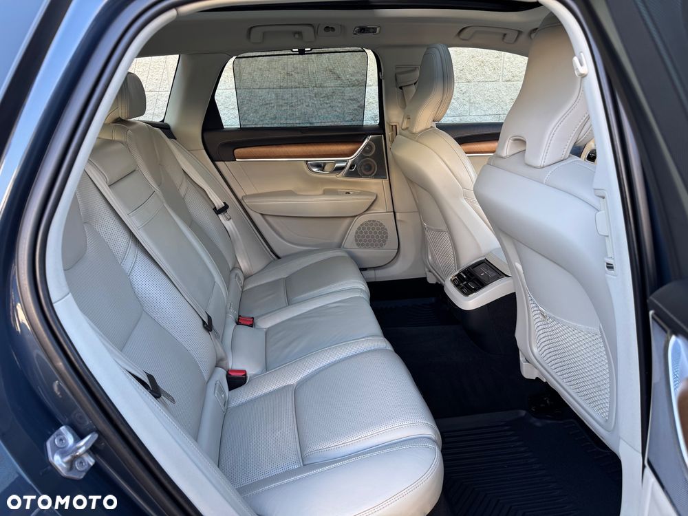 Volvo V90 D4 SCR AWD Inscription - 35