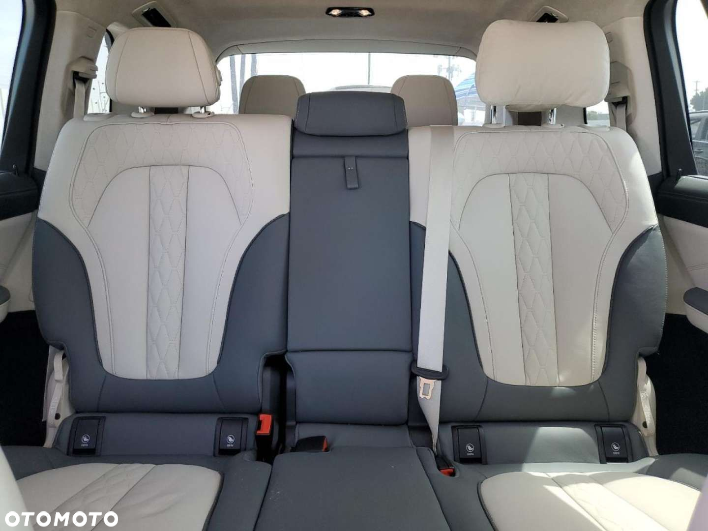 BMW X7 - 11