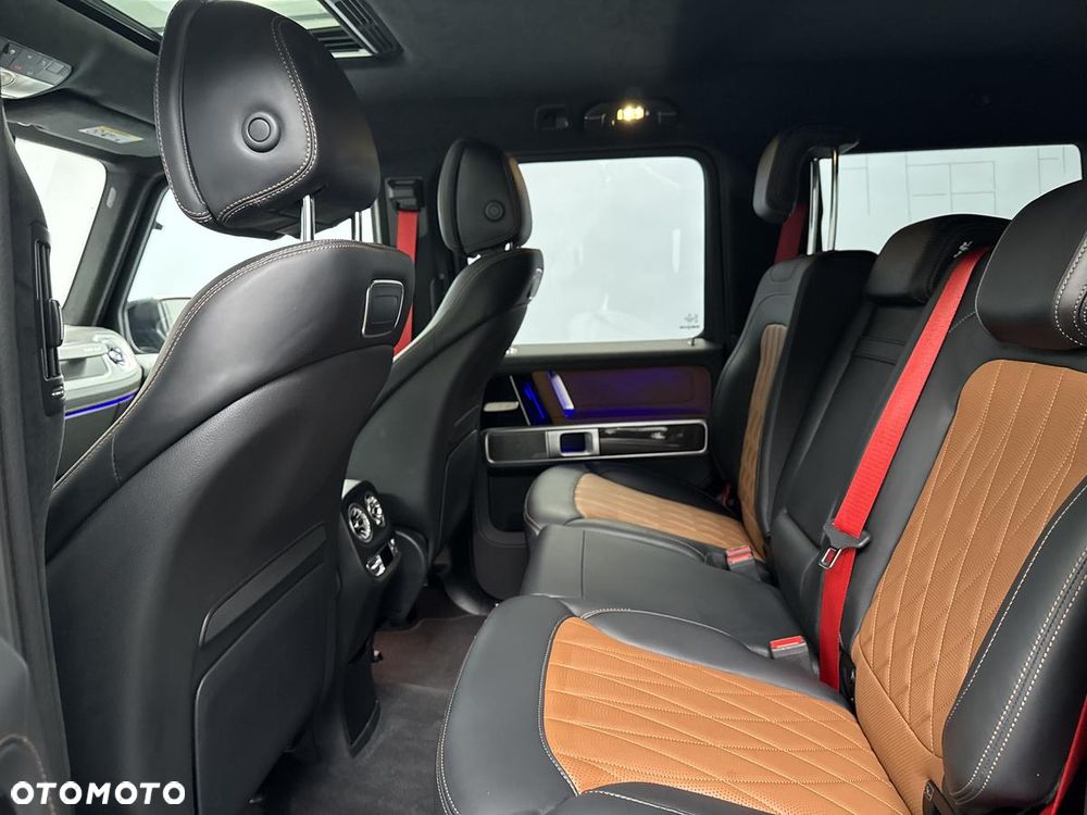 Mercedes-Benz Klasa G AMG 63 4x4 2 - 24