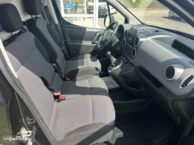 Citroën BERLINGO 3 LUGARES C/GPS - 13
