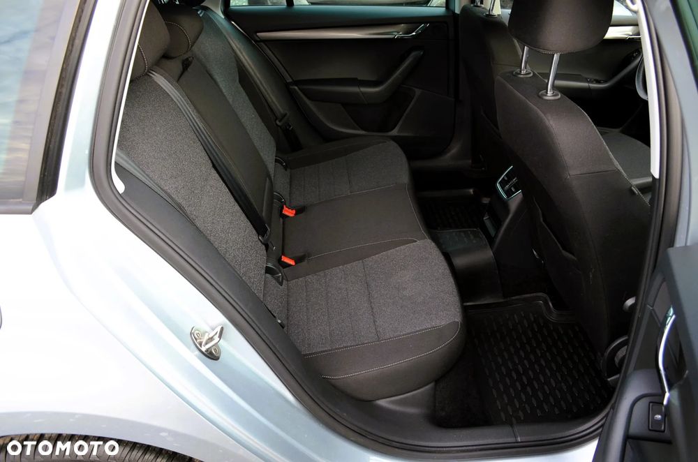 Skoda Octavia 1.6 TDI DSG Soleil - 18