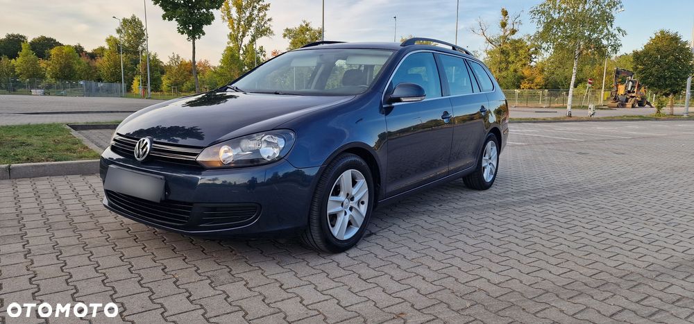 Volkswagen Golf - 1