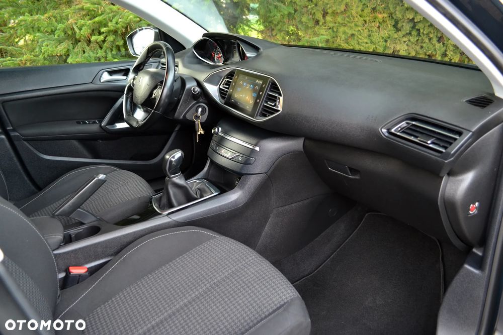Peugeot 308 - 15
