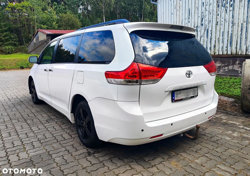 Toyota Sienna 3.5 V6 LE AWD - 2