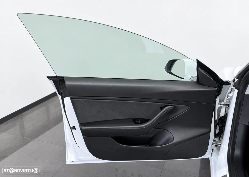 Tesla Model 3 Standard Range Plus RWD - 18