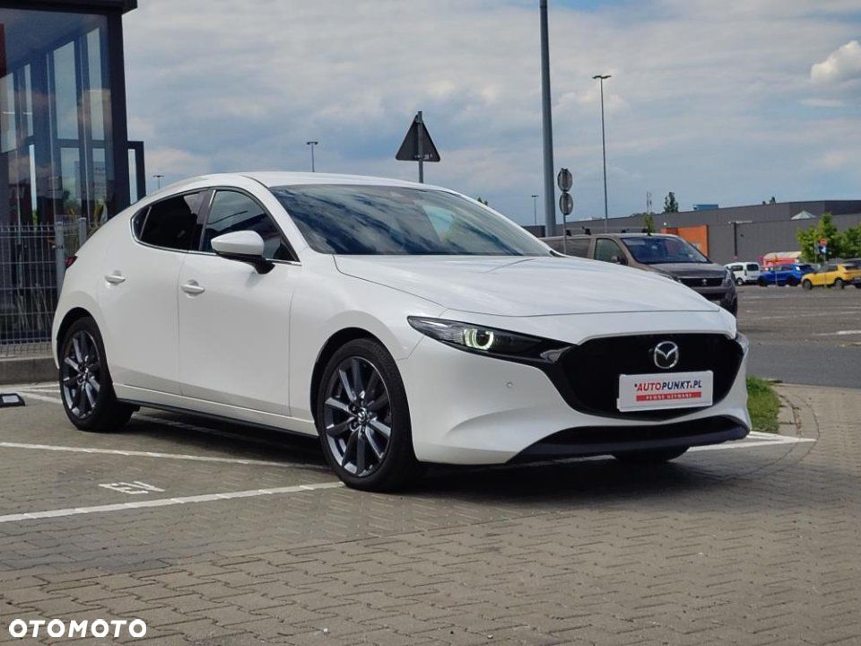 Mazda 3 e-SKYACTIV-X 186 M HYBRID CENTRE-LINE - 34