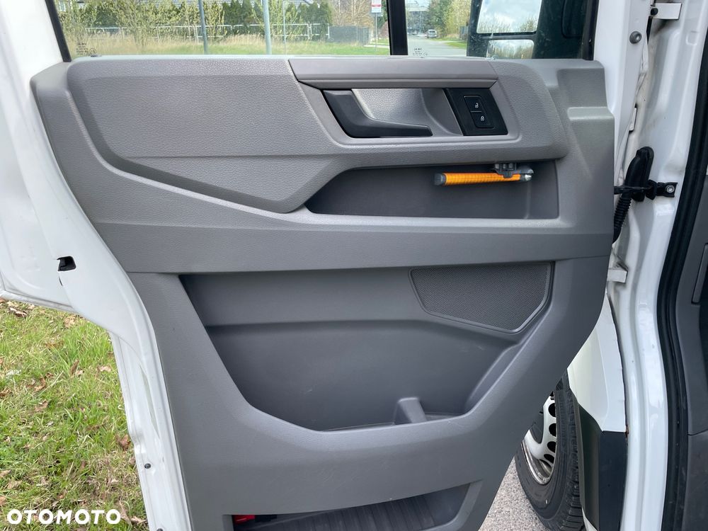 Volkswagen Crafter - 10