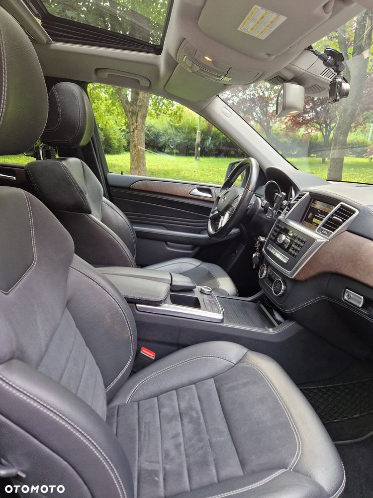 Mercedes-Benz ML - 10