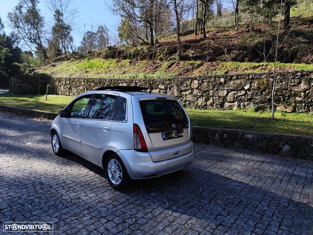Lancia Musa 1.3 16V M-jet Oro Executive - 4